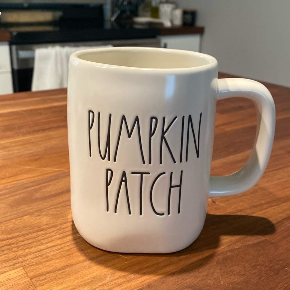 Rae Dunn “PUMPKIN PATCH” mug